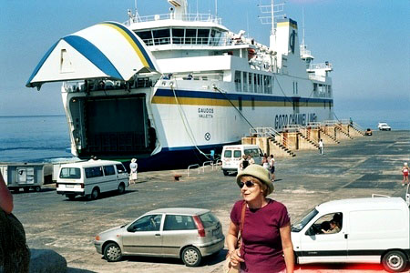  Cirkewwa embarquement dans le ferry pour l'le de Gozo